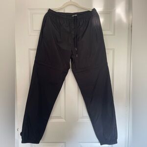 Alo Men's Black Jogger Pants with Zip Off Shorts